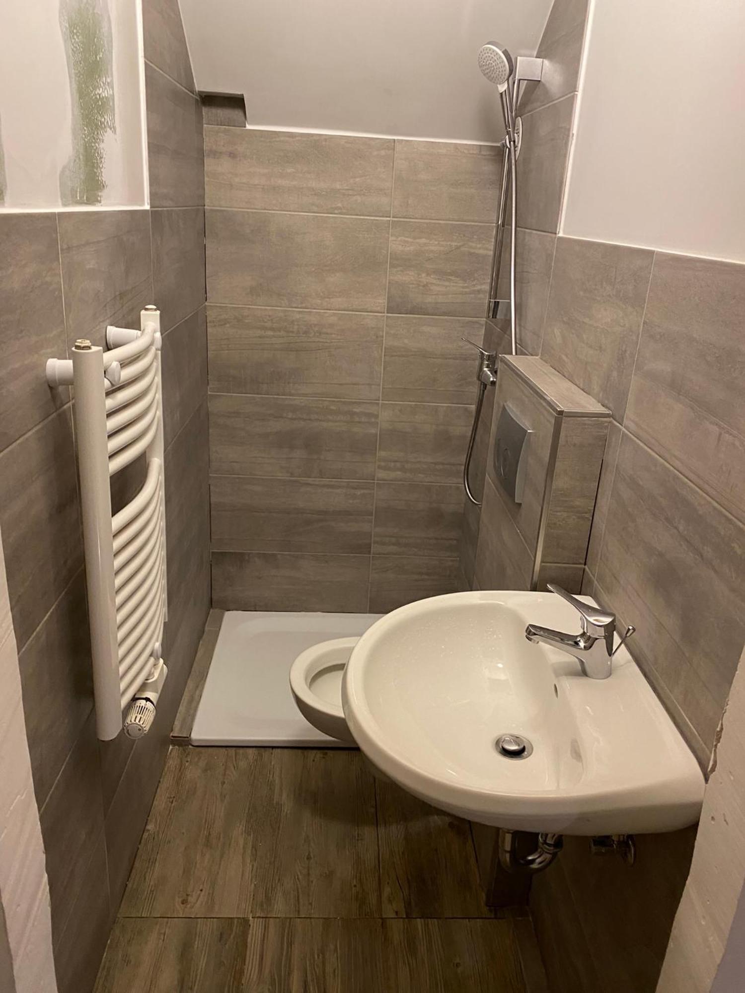 Ruhiges Zimmer Im Gasthaus Essen Kültér fotó